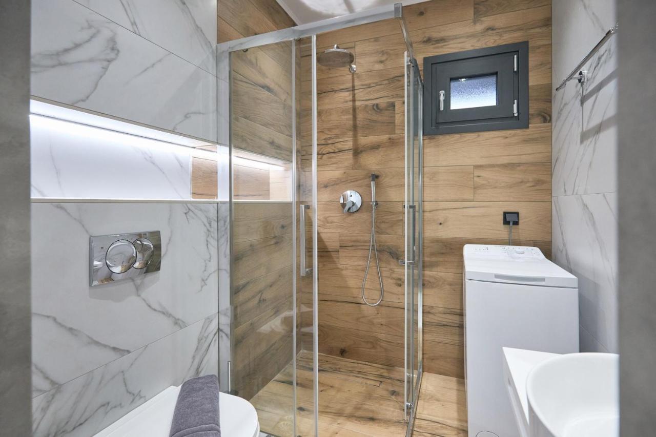 Oisymi Luxury Studios Néa Péramos Bagian luar foto